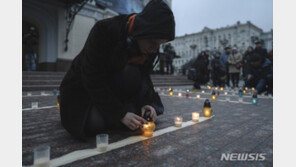 유엔 “러, 우크라 침공 후 민간인 8500여명 사망”