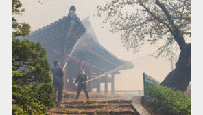 “경포대 지켜라” 현판 7개 떼내 박물관 ‘피난’ 