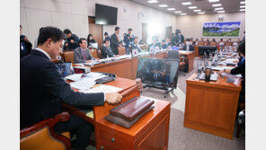 美 도청 의혹·日 외교청서…여야, 오늘 외통위 격돌 예고