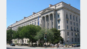 NYT “20살 영국 대학생 유튜버가 우크라 비밀문서 유출”