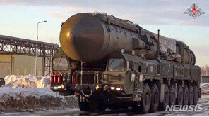 러, ICBM 시험 발사…“첨단 군사장비 시험 일환”