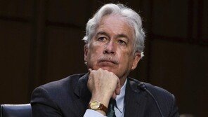 美 CIA 국장 “러, 중국의 경제 식민지 될 위험 있어”
