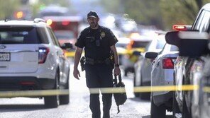 “美 성인 5명 중 1명, 총기로 가족 사망한 경험 있어”