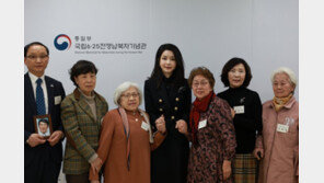 김건희, 납북자·억류자 가족 만나 “상상 어려운 아픔…생사확인·귀환 힘써야”