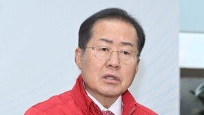 상임고문 해촉 홍준표 “엉뚱한데 화풀이…어이없어”