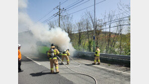창원 진해구 도로 달리던 마을버스서 불…19분만 진화