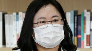 ‘학폭 재판 노쇼’ 권경애 변호사 피소…유족 “1심도 2번 불출석”