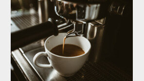 커피가 또…‘이 병’ 위험도 낮춘다