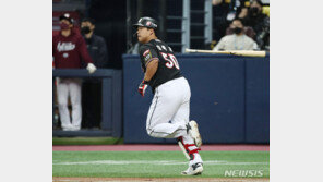 ‘장단 14안타’ KT, NC 6연승 저지…NC 5실책 자멸