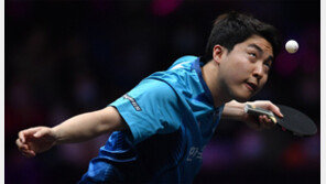 임종훈, WTT 챔피언스 4강 스매싱… 男탁구 역대최고 성적