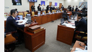 與, ‘野 방송법 직회부’ 권한쟁의심판·효력정지 가처분 신청