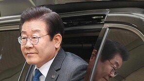 이재명, 공직선거법 위반 혐의 공판 출석… 유동규와 법정 대면