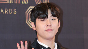 檢 ‘허위 뇌전증 병역비리’ 배우 송덕호 징역 1년 구형…“잘못된 선택했다”