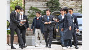유동규 “이재명 측, 故김문기 부인에 ‘기자회견 안 했으면 좋겠다’”