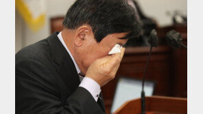 제주도교육감-도의원 모두 눈물 흘린 이유는