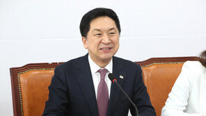 김기현, 김태효 발언 논란에 “내가 신도 아니고…잘 모른다”