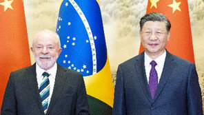 “개도국들 ‘中은 공항 주는데 美는 강의만’ 불만… 美, 외로워져” 