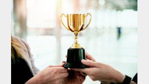 위기는 기회의 시작… 변화에 적응하는 기업이 살아남는다 