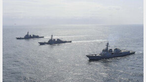 한미일 구축함 동해서 또 뭉쳤다… 北미사일 방어훈련