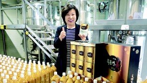 전통 요법 그대로… 옻나무-닭발 달여 만든 진액