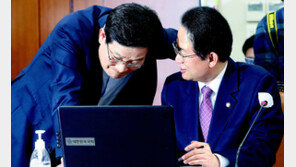 재정준칙 30개월 미적댄 여야, 재정위기 경험 듣겠다며 유럽 출장