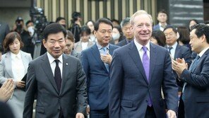 MS 부회장  “AI 남용 가능성 대비한 보호 장치 중요”