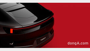 파격 ‘폴스타 4’… 후면 유리창 빼고 공간 살렸다