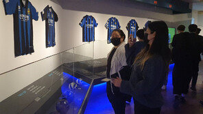 “축구팬 모여라” 인천유나이티드 창단 20주년 특별전 개최