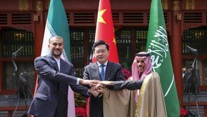 ‘중동 해결사’로 나선 中… 이-팔 중재 자임 