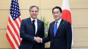 美국무, 기시다 日총리 25분간 만나…“최근 한일 관계 진전 축하”