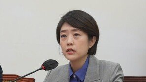 고민정 “송영길, 떳떳하면 미룰 이유 없어”…조기 귀국 촉구