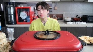 “월수입 GV80 1대값” 먹방 유튜버 웅이, 여친 폭행뒤 “개인 일정” 물의