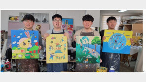 “하루에 8시간씩 그림 그려…장애인도 꿈 이루는 세상 되길”