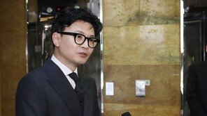 한동훈 “돈봉투 수사가 정치 탄압? 승부조작 수사하면 스포츠 탄압이냐”