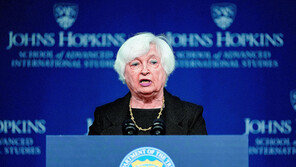 美 재무 “안보가 경제에 우선, 타협 안해… 中수출 추가통제 가능” 