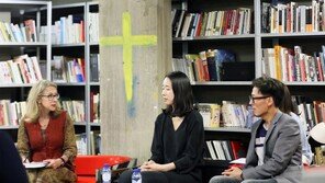 “읽은 소설 중 최고”…한마디만 믿고 해외 출간 계약한 ‘고래’, 부커상 최종 후보로