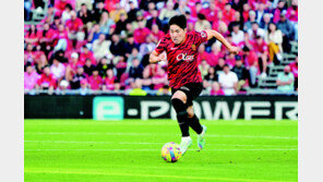 와∼ 70m 폭풍 드리블… 첫 멀티골 꽂았다 