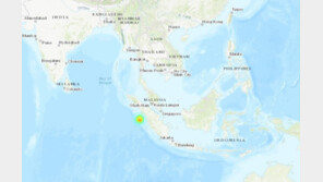 인니 수마트라섬 서쪽서 규모 7.3 지진…쓰나미 경보 발령