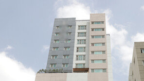 ‘신혼 집 가구 분해된 채 창고에 4개월째’ 전세사기에 날아간 꿈