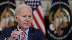 바이든 대통령 “출마 곧 알게 될 것”…이르면 25일 발표