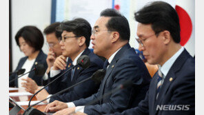 박홍근, 尹 ‘日 100년전 일로 무릎 꿇겠나’에 “몰역사적…日총리 말로 착각”