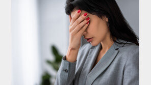 122kg 美 고교생, 수업중 게임기 빼앗자 교사 폭행해 기절시켜