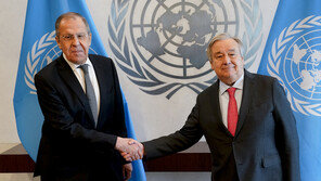 푸틴에 “곡물협정연장” 제안한 유엔 수장…러 “진전 안보여”