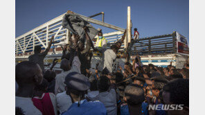 美정부 “미국인 탈출 돕기 위해 수단에 군대 파견 검토”