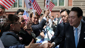 尹 “모든 분야서 미주 한인 사회 탁월함 보여줘” 격려