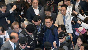 돈봉투 의혹 여파…‘대의원제 폐지’ 놓고 민주당 내홍