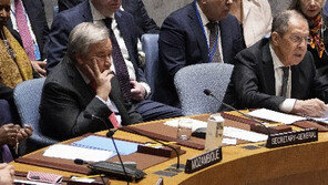 러 외교, 우크라 침공 정당화 ‘24분 궤변’ 