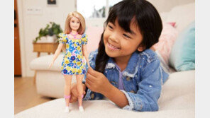 “둥근 얼굴, 납작한 코”…금발 바비인형의 ‘이유 있는 변신’