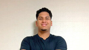 한화 대체 외인투수 산체스 입국 “이기는 야구 보여드리겠다”