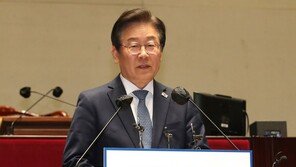 이재명, “日에는 퍼주고 美에는 한 수 접는 ‘호갱외교’”